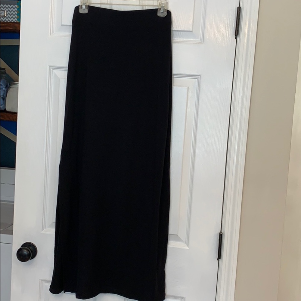 Old Navy Black Split side skirt